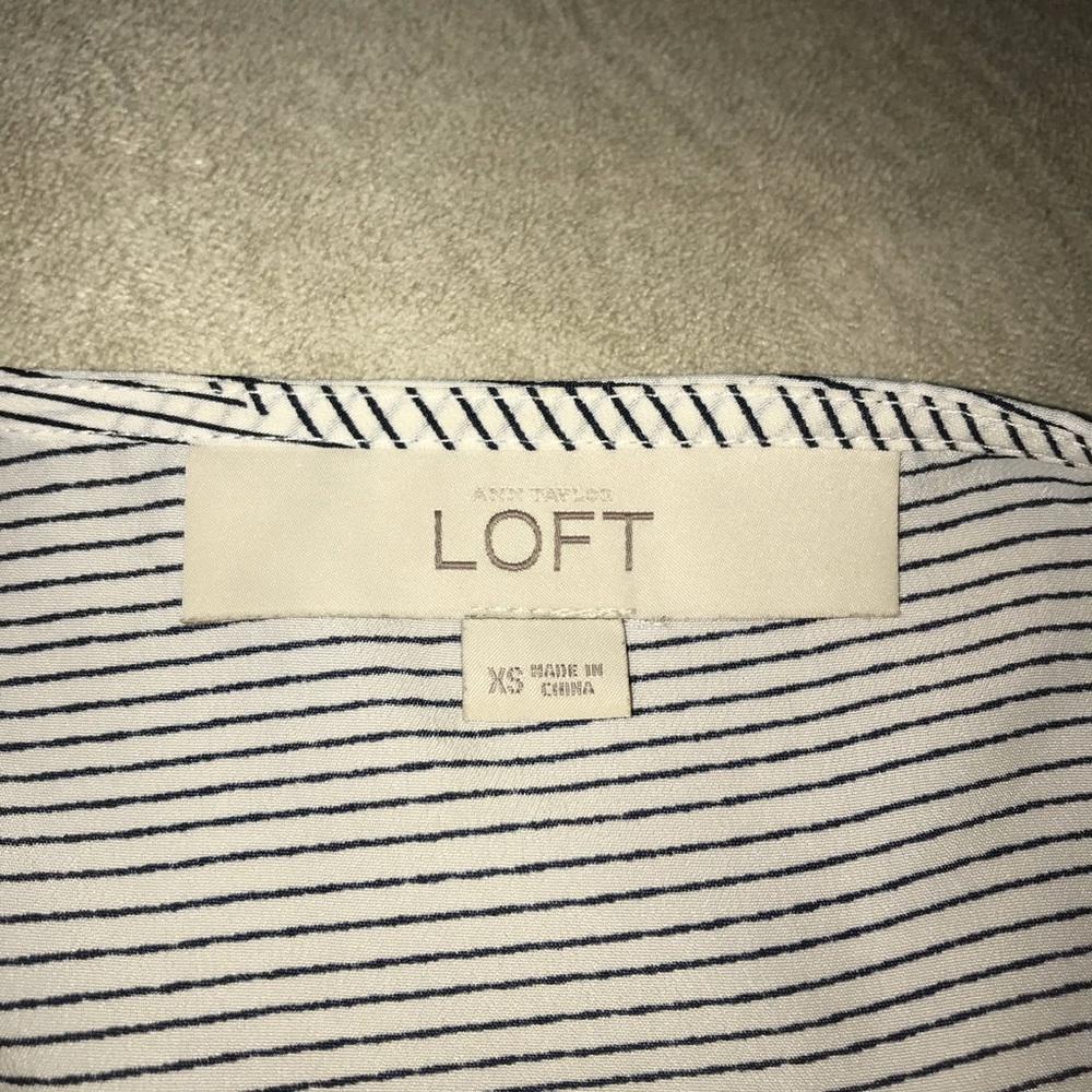 LOFT RUFFLE TOP - Picture 4 of 4